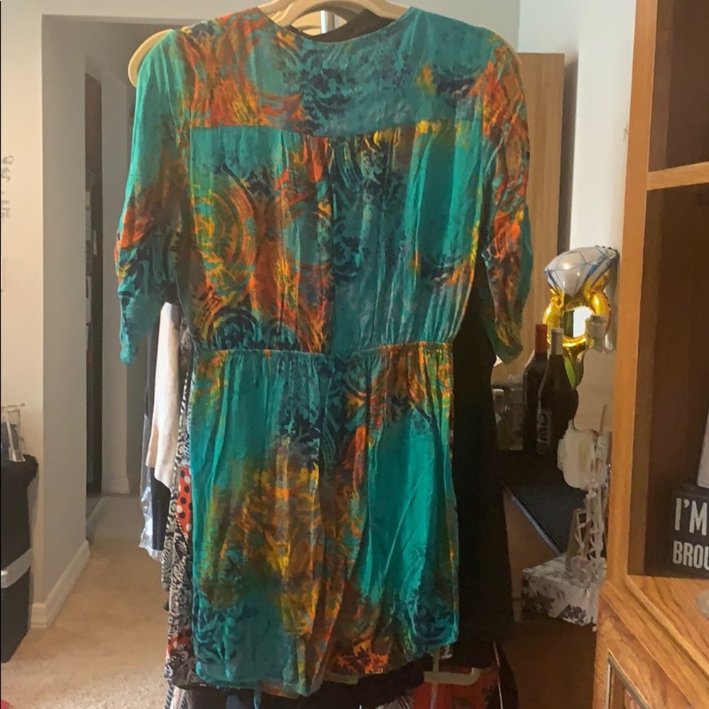 Dress - Picture 3 of 3